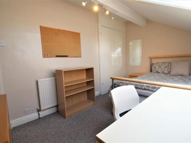 10 Langdale Terrace, Headingley, Leeds, Yorkshire LS6, 1 bed terraced house to rent, £510 pcm | PrimeLocation
