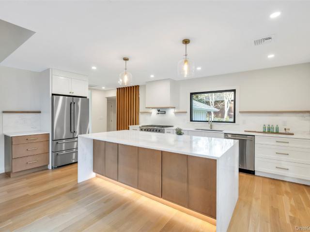 10 Lenape Road