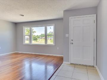 10 Leann Court