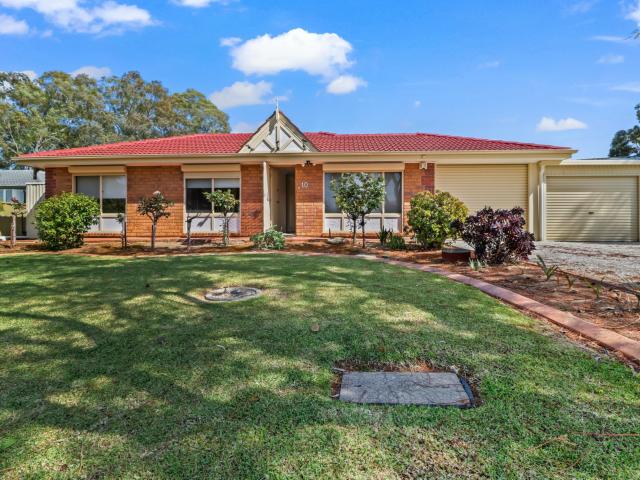10 leicester grove, andrews farm sa for rent lj hooker