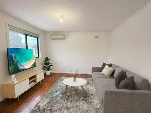 10 Lister Avenue, Cabramatta West, NSW 2166
