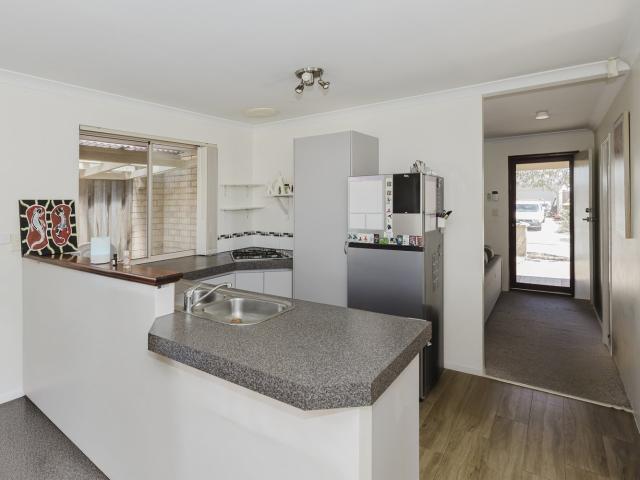 10 Longton WayEllenbrook WA 6069, Australia