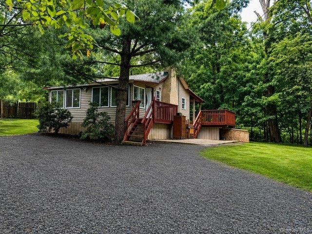 10 Lookout Trl, Monroe, NY 10950