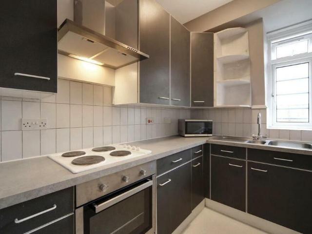 10 Logan Place, London, W8 6QN, United Kingdom | Studio apartment for rent #128992733 | Rentberry