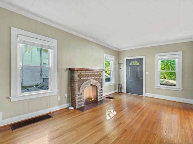 10 Lyndale Road