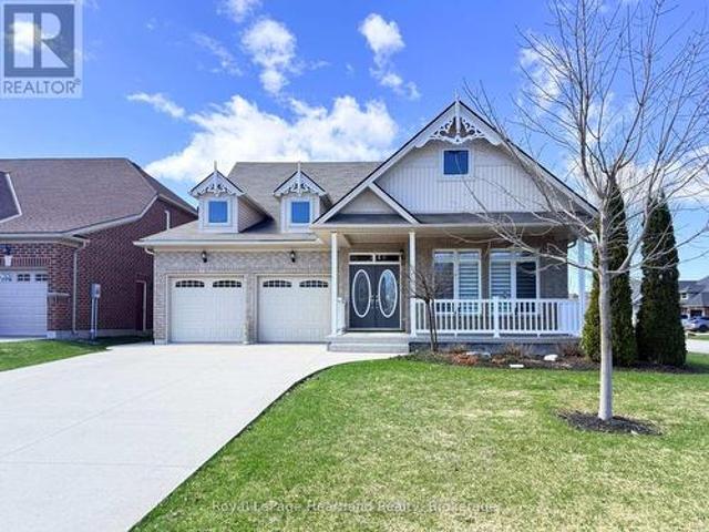 10 Macpherson Avenue, Huron East Egmondville, ON, N0K 1W0 house for sale | Listing ID X13019 | Royal LePage