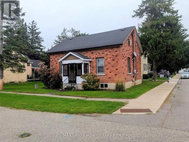 10 Mary Street, Brockton, ON, N0G 2V0 house for sale | Listing ID X13727 | Royal LePage