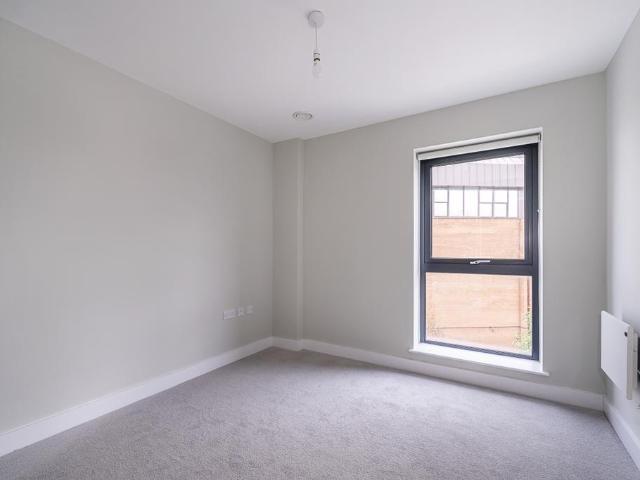 Purl House, 10 Market St Newbury RG14 2 bed apartment to rent £1,665 pcm £384 pw