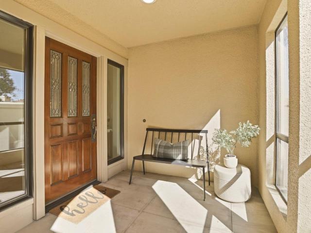 10 Mayflower Lane