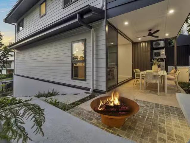 10 Mayne Street, Toowong, QLD 4066
