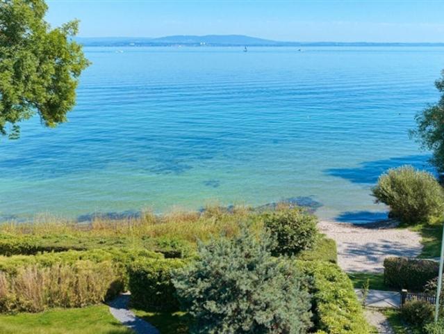 10 Minuten ab Bottighofen Moderne Villa mit Seeanstoss, Pool und Wellness