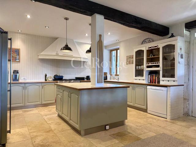 10 minutes d’Eymet et Duras – Propriété avec vues, maison d’. 245m² Eymet
