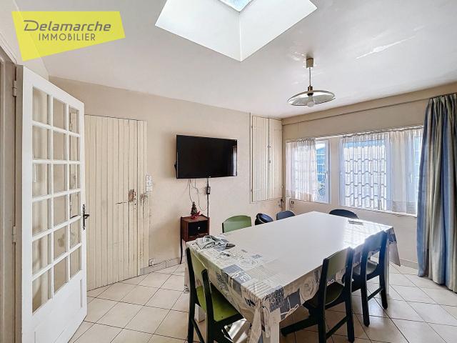 10 min AVRANCHES 50300 Propriété 10 pièces 6 chambres double garage terrain à vendre Ducey Les Cheris 50220