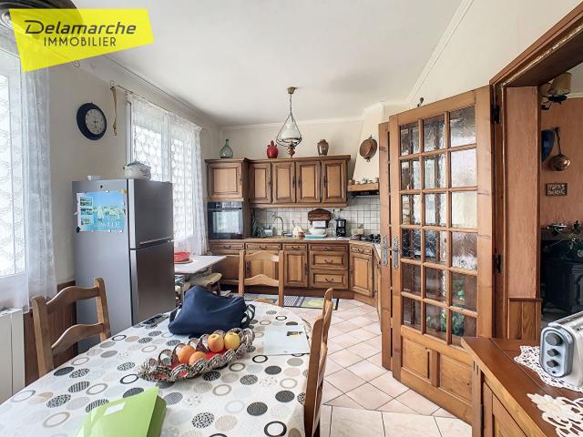 10 min GRANVILLE 50400 maison 5 pièces à vendre à Folligny 50320 sur terrain de 283 m2