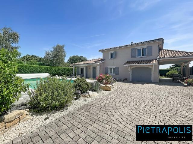10 Min De Jassans Riottier Villa De 143 M2 Quatre Chambres D. 143m² Savigneux