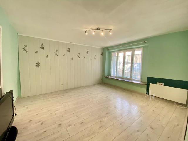 10 Min Mazères, maison de village avec jardinet et garage