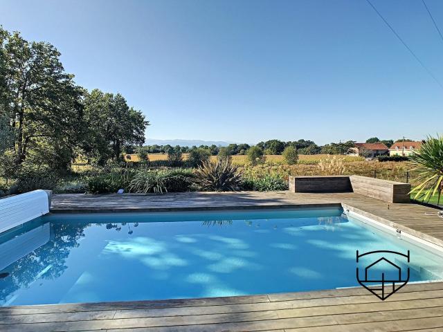 10 MIN NORD EST DE PAU Superbe maison contemporaine 292m² Serres Morlaàs