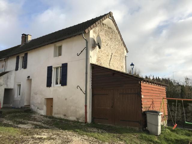 10 mins de Montmirail, Maison d'habitation