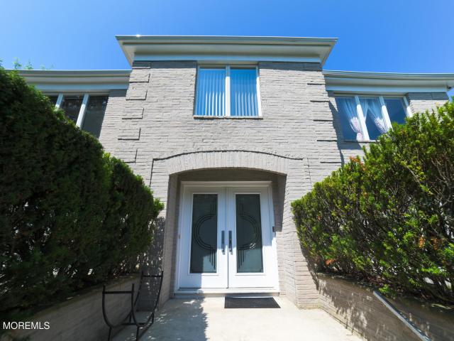 10 Mitchell Court