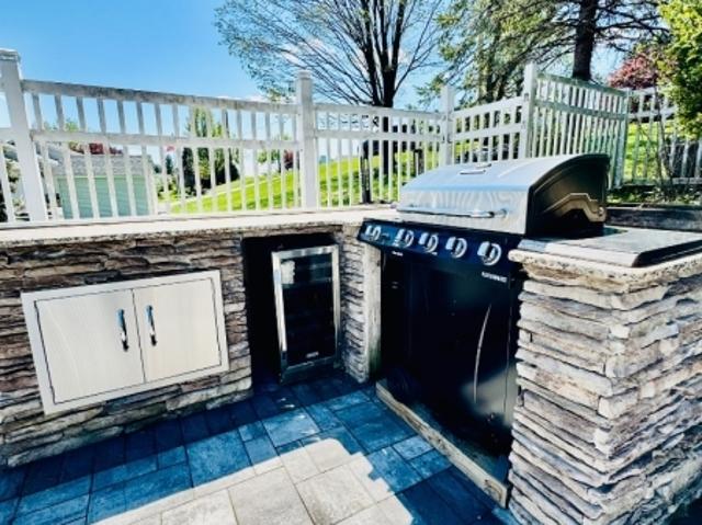 10 Mountain View Dr