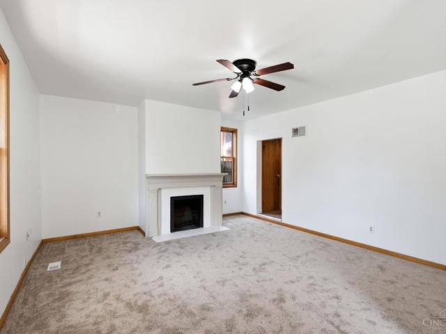 10 N Cherry Street, Lebanon, US, OH
