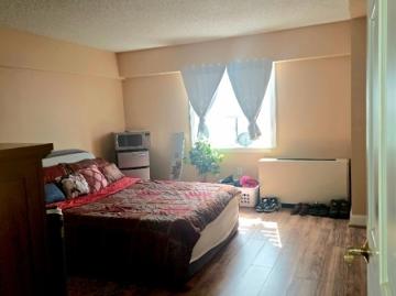 10 N Wood Ave # 220