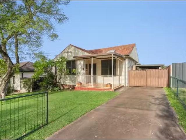 10 Noakes Parade, Lalor Park House for rent Listed by Olivia.