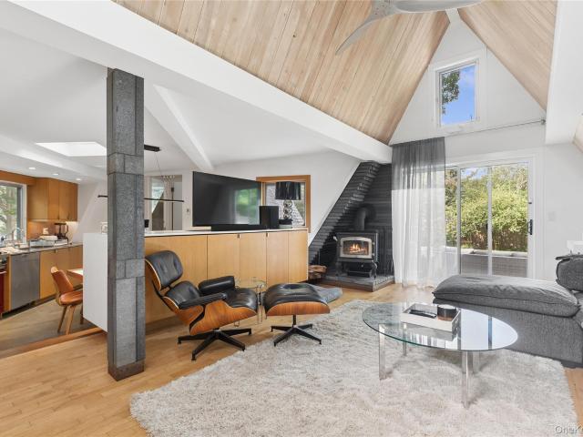 10 Oak Lane