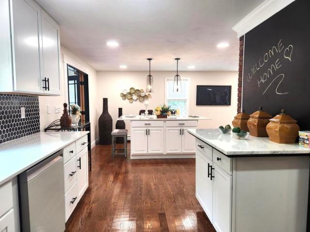 10 Oriole Road
