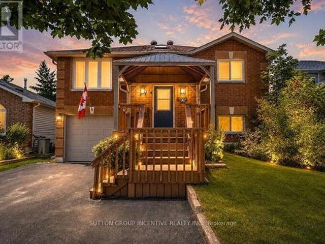 10 Palling Lane, Barrie, ON, L4M 6H4 house for sale | Listing ID S13538 | Royal LePage