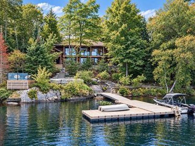 10 Park Drive, Mckellar, ON, P2A 0B4 house for sale | Listing ID X13804 | Royal LePage
