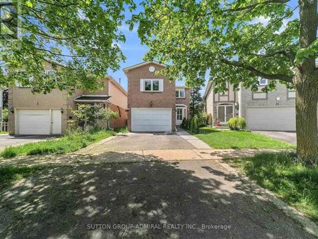 10 Park Lane Circle, Richmond Hill, ON, L4C 6S8 house for sale | Listing ID N13540 | Royal LePage