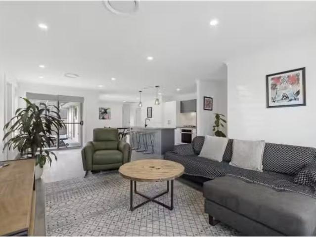 10 Passage Close, GILLIESTON HEIGHTS House for rent Listed by.