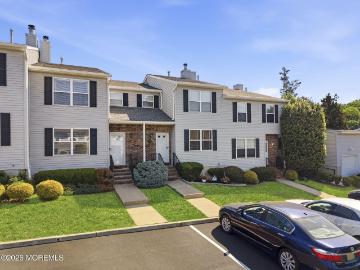 10 Peachtree Lane Unit 303