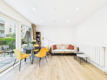 Cobham House 10, Pegler Square, London SE3, 1 bed flat to rent, £1,900 pcm | PrimeLocation