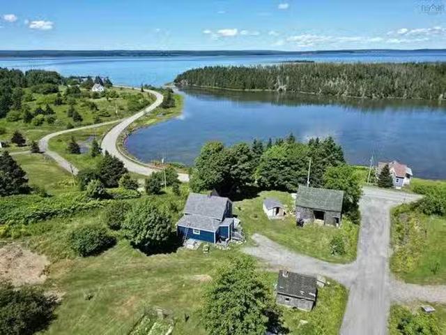 10 Pettipas Rd. Poirierville, NS, B0E 1K0 house for sale Li.