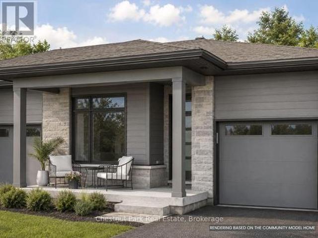 10 Pine Needle Way, Huntsville Chaffey, ON, P1H 1M3 townhouse for sale | Listing ID X13619 | Royal LePage