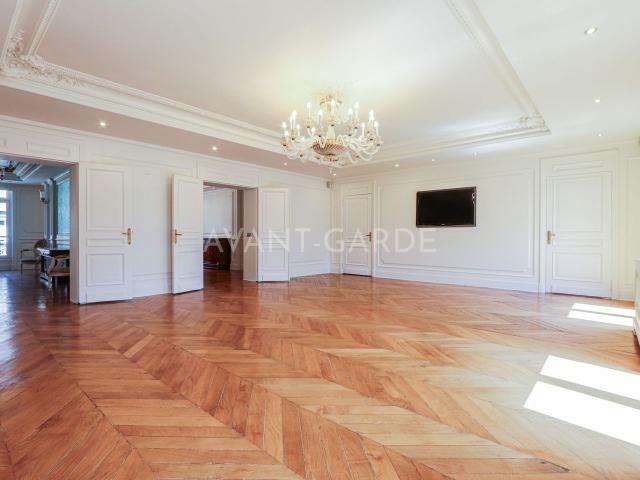 10 pièces meublé Rue Galilée 75008 Paris