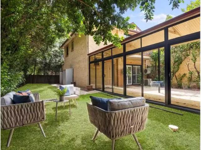 10 Powell Close, Liberty Grove Townhouse for rent Listed by A.