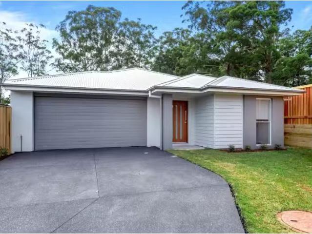 10 Premier Close, Port Macquarie House for rent Listed by Hem.