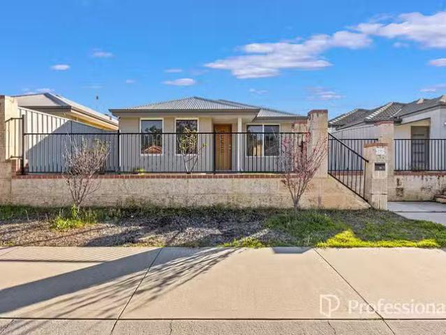 10 Pryde Way, Eden Hill, WA 6054