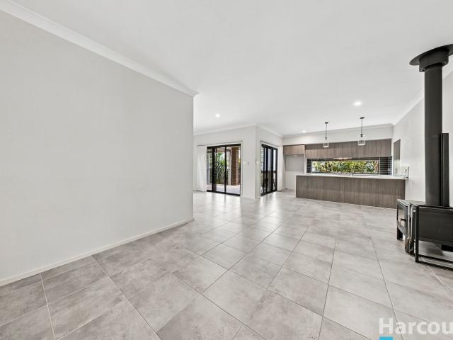 10 Rampling Avenue, North Rothbury, NSW 2335