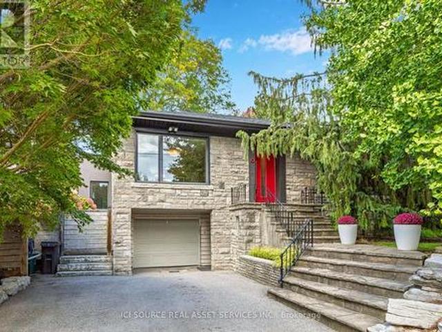 10 Red Oaks Crescent, Toronto, ON, M4G 1A5 house for sale | Listing ID C14079 | Royal LePage