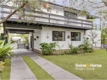 10 Regent Street, BUFF POINT House for rent Listed by Jacinda.