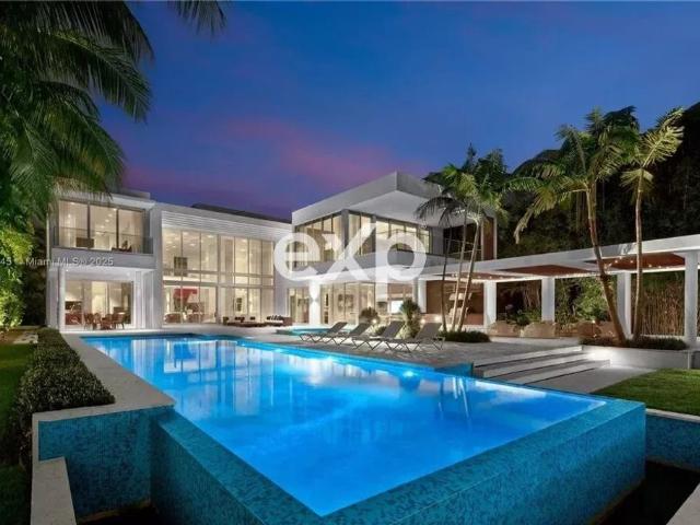 10 room luxury Villa for sale in Miami Beach, United States