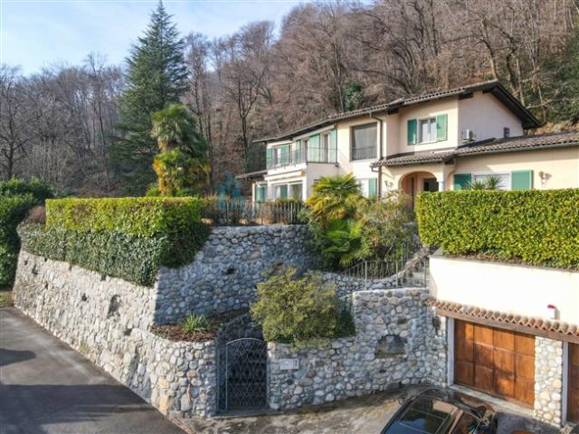 10 Room villa