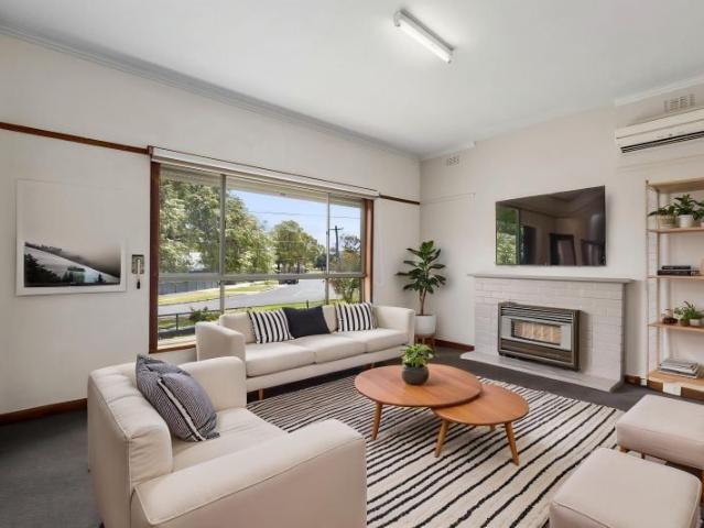 10 Robertson Street, Thomson