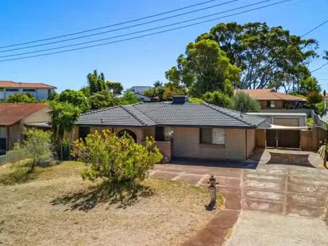 10 Rodd Place, Hamilton Hill, WA 6163