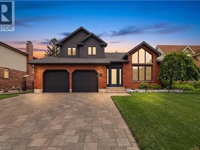 10 Rolling Acres Drive, Kitchener, ON, N2A 3W6 house for sale | Listing ID 40851 | Royal LePage