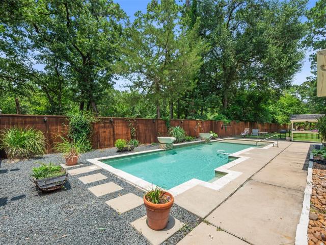 10 Rollingwood Drive